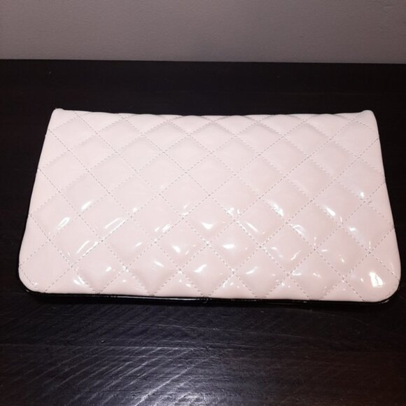 3/$20 FOREVER 21 Quilted Faux Leather Clutch Foldover Magnetic Purse Bag Ivory - Picture 6 of 10